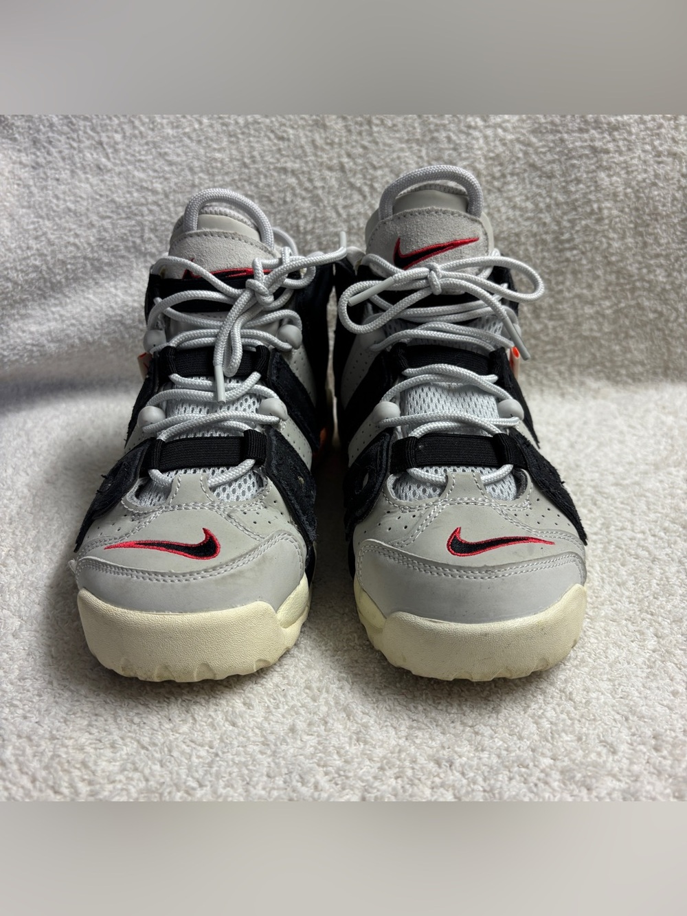 Nike Air More Uptempo GS High Top Leather Sneakers Gray/Black/Red 5Y